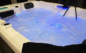 Appartement haut de gamme avec jacuzzi sauna à 5min de la plage à pied